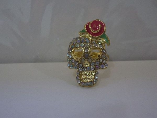 Anel Caveira Skull Com Rosa Strass